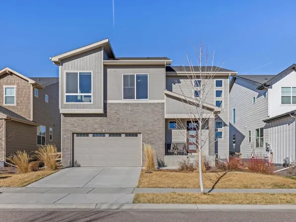 5043 Oakley Dr, Timnath, CO 80547