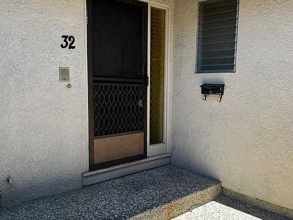 2nd image of 32 Wistaria Way