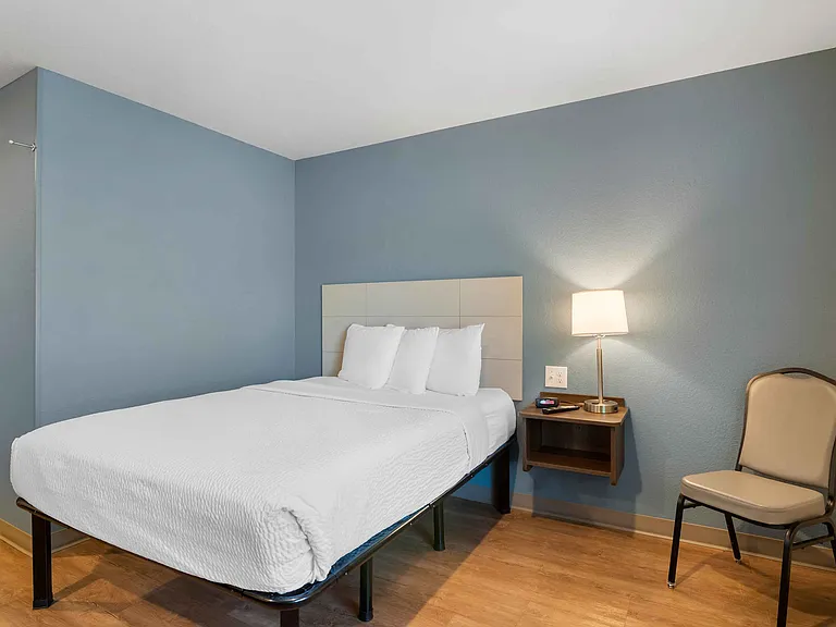 Studio Suite - 1 Queen Bed