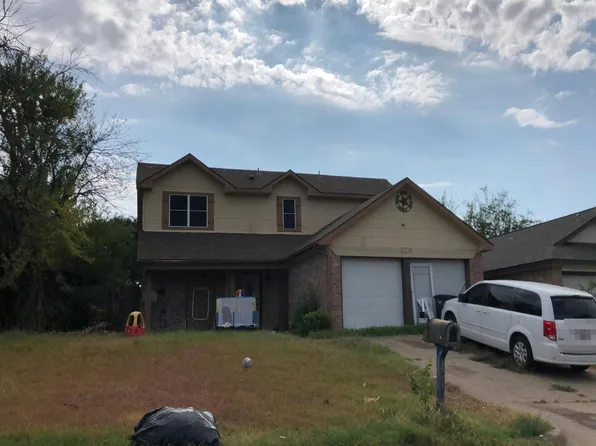 6736 Woodsmoke Way, Fort Worth, TX 76137