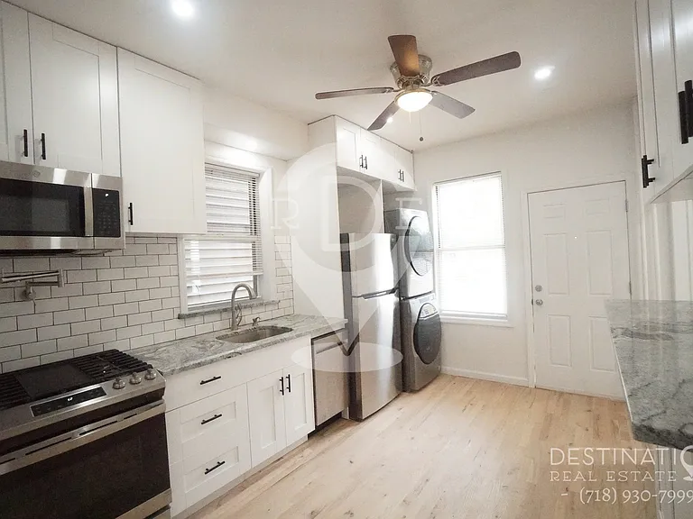 312 48th St #1 — Photo 9