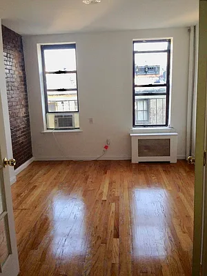 Rented by Warren T Real Estate Corp. | media 19