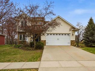 1029 Ryan Ct, Iowa City, IA 52246