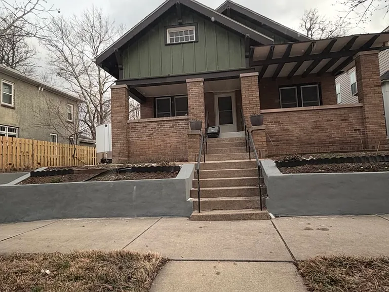 705 North St — Photo 1