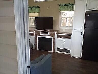 4th image of 10 Seacoast Lane