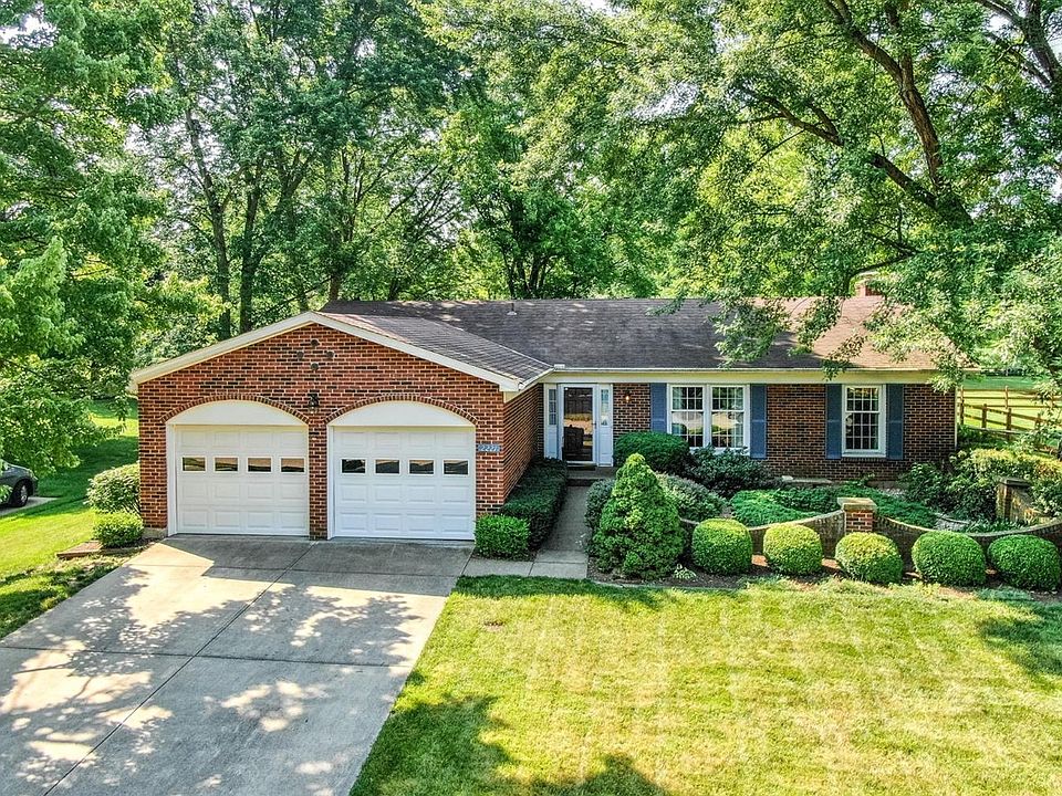 1st image of 2221 Brockton Dr