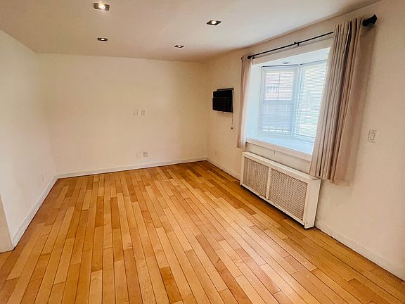 3rd image of 6150 219th St #1A
