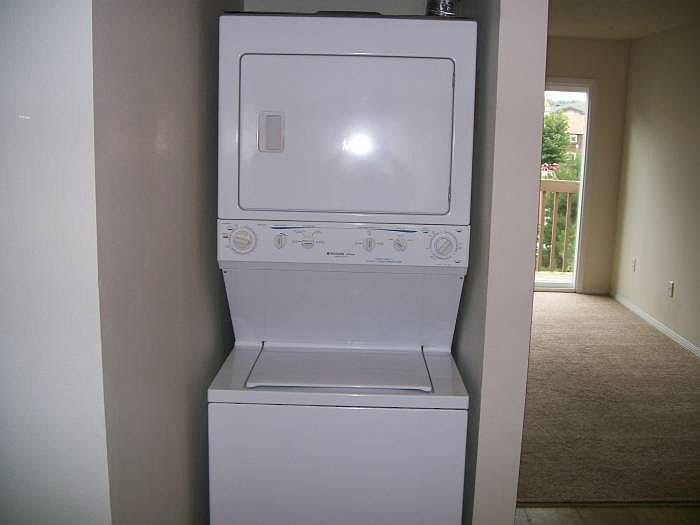 2nd image of 1034 Mazatlan Cir APT B