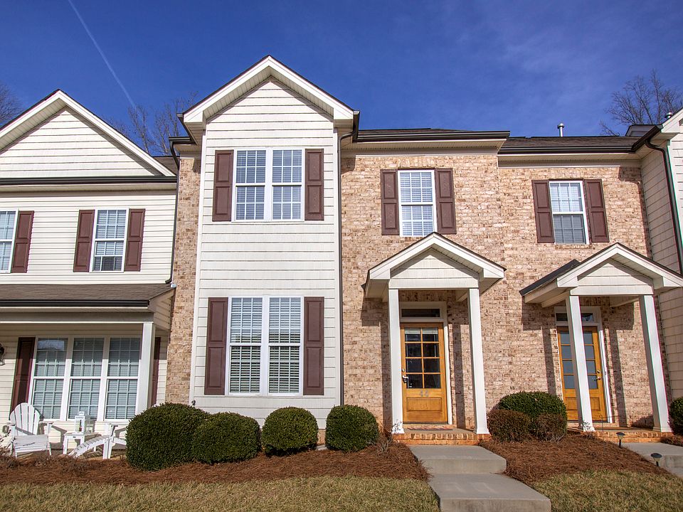 1st image of 44 Nandina Dr