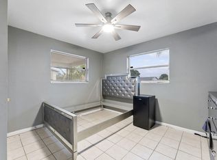 621 W 35th St, Riviera Beach, FL 33404