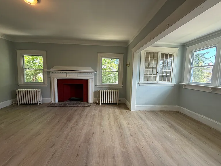 191 Ontario St #2R — Photo 4