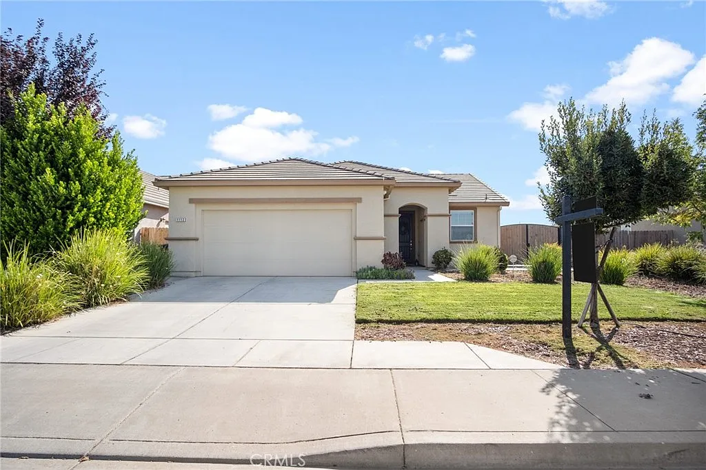 1112 Ohki St photo 1