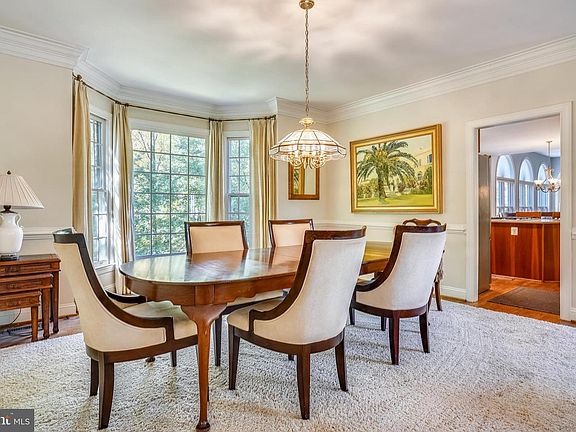 5th image of 1804 Solitaire Ln