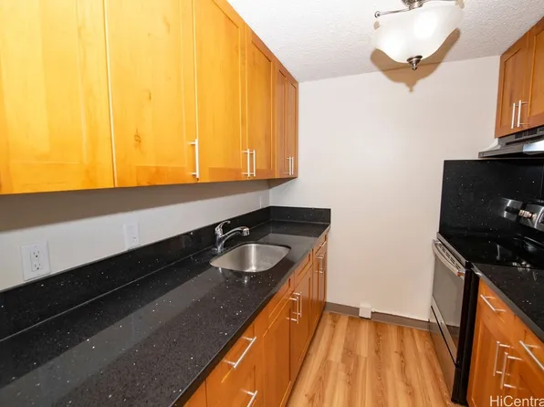 801 Ala Nioi Pl APT 901, Honolulu, HI 96818