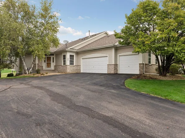 492 Holly Ln N, Oakdale, MN 55128
