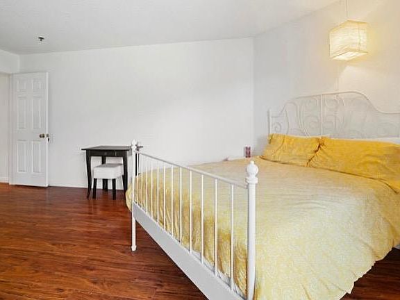 5th image of 5805 Oak Bend Ln Unit 312