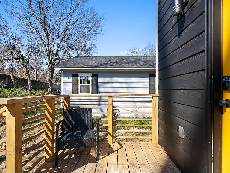 604 Julian St NW — Photo 55