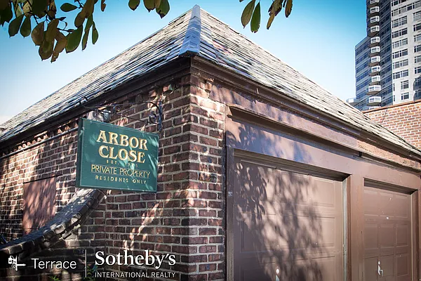 Rented by Terrace Sotheby's International Realty | media 37