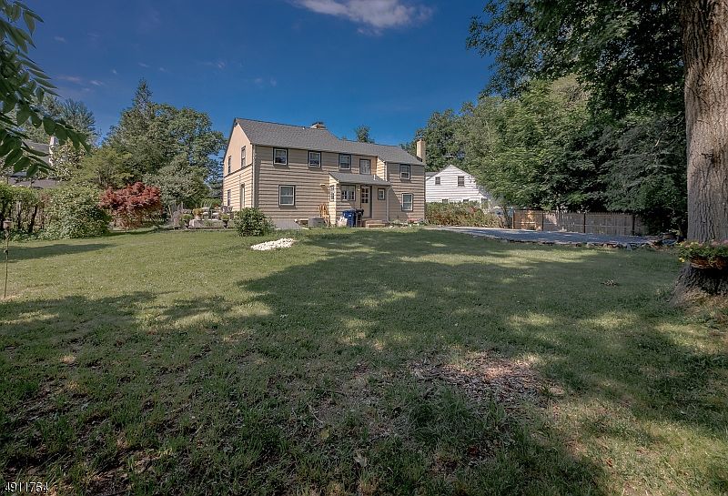 821 Colonial Cir Plainfield NJ Zillow