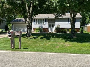 2742 Lydia Dr, Warren, OH