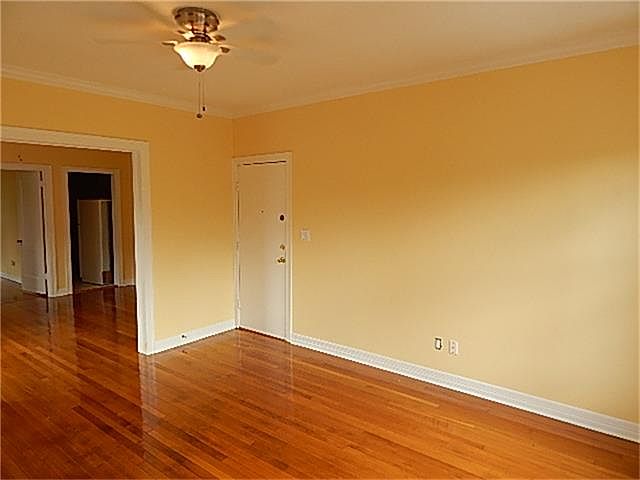 Living room, hardwood floors