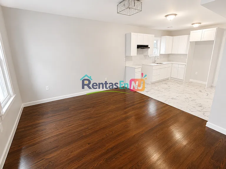 508 Norwood St #2 — Photo 5