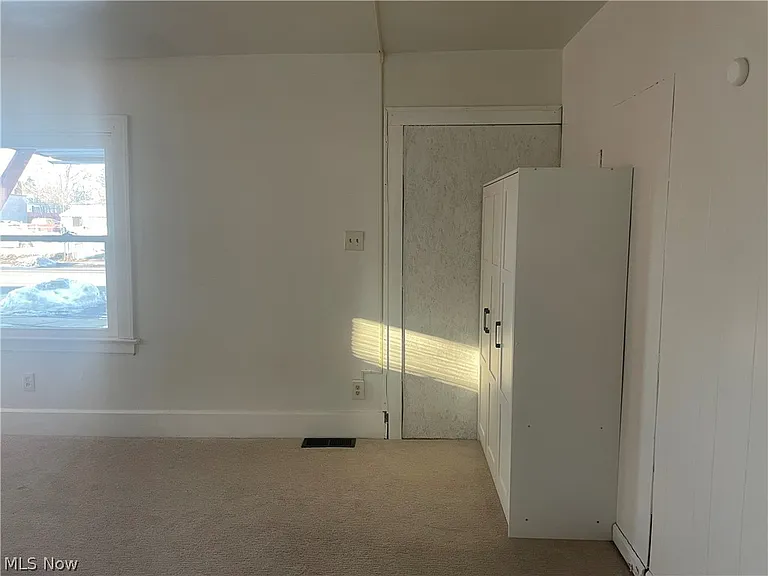 958 E Wilbeth Rd #LOWER — Photo 13