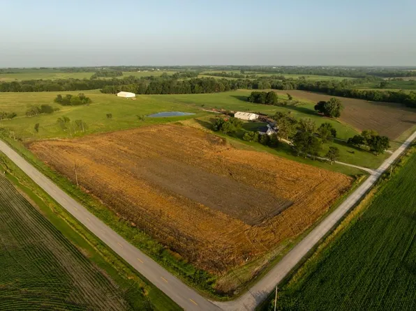 20731 Cowsert Dr, Norborne, MO 64624