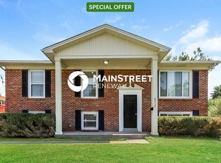 8413 Smithton Rd, Louisville, KY 40219