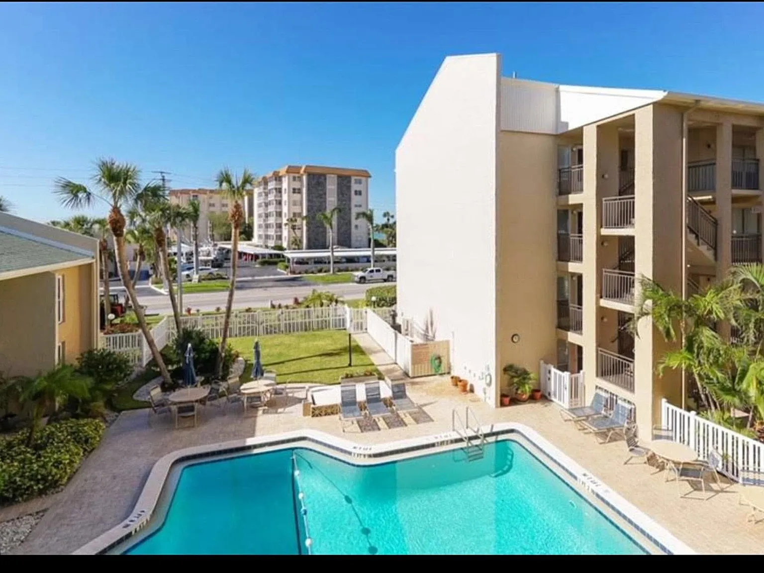 1 bed, 756 sqft, $5,000 — Photo 1