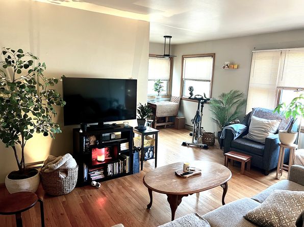 6723 W Bluemound Rd APT 2
