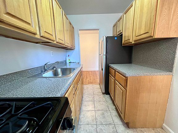 3rd image of 83-15 116th St #4Y