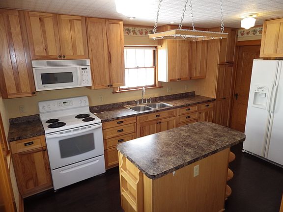3rd image of 114 17th Ave S