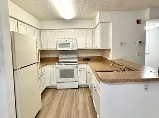 7630 Westwood Dr #321R, Fort Lauderdale, FL 33321