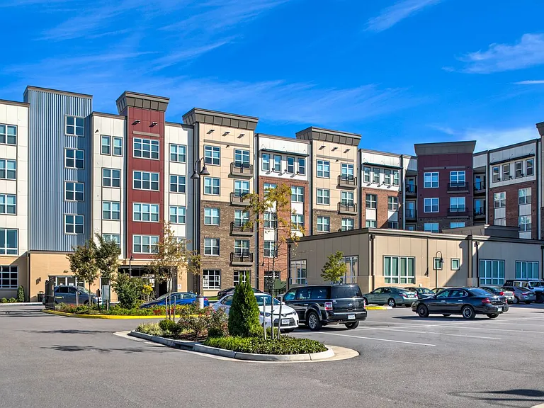 Harbor Vista at Crawford Street — Photo 9
