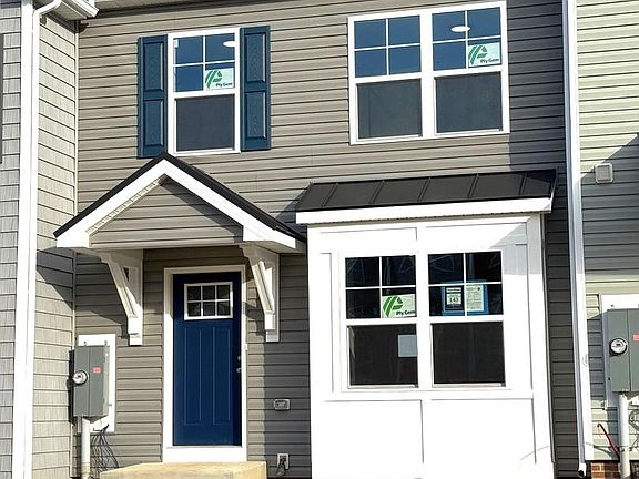 2nd image of 152 Olga Dr