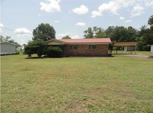 39 Turner St, Laurel Hill, FL 32567