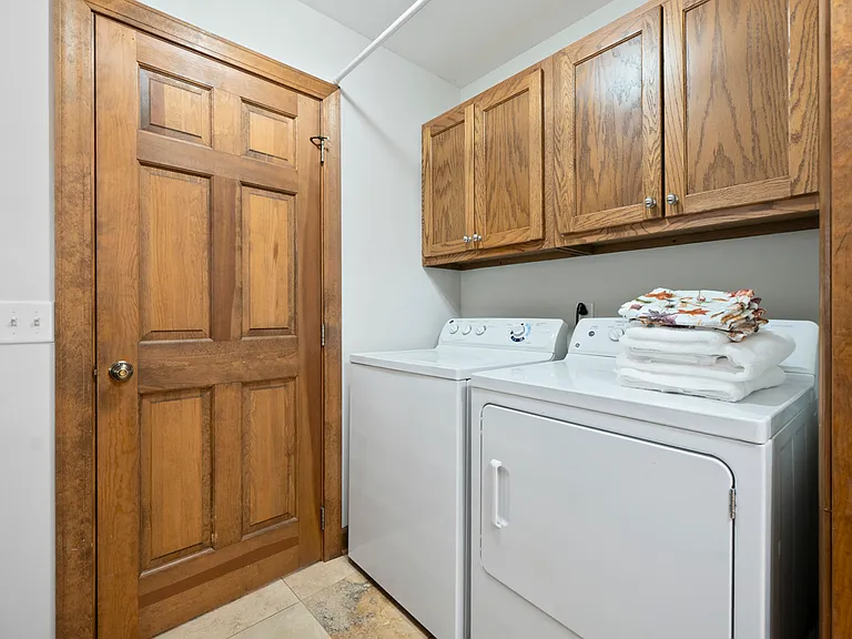 1464 Palisades Rd — Photo 11