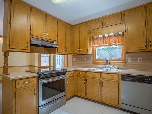 5th image of 4472 Cary Dr