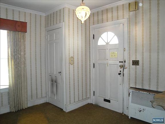 4th image of 260 Park Ave
