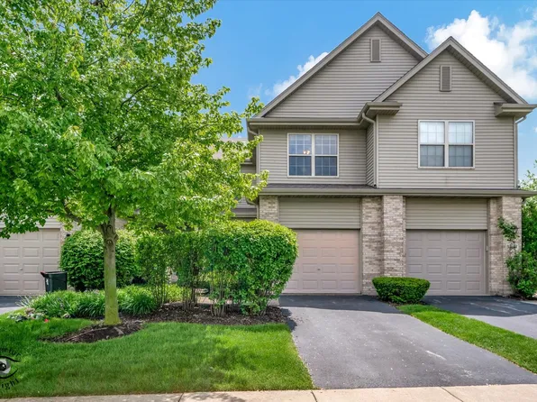 9061 Mansfield Dr, Tinley Park, IL 60487
