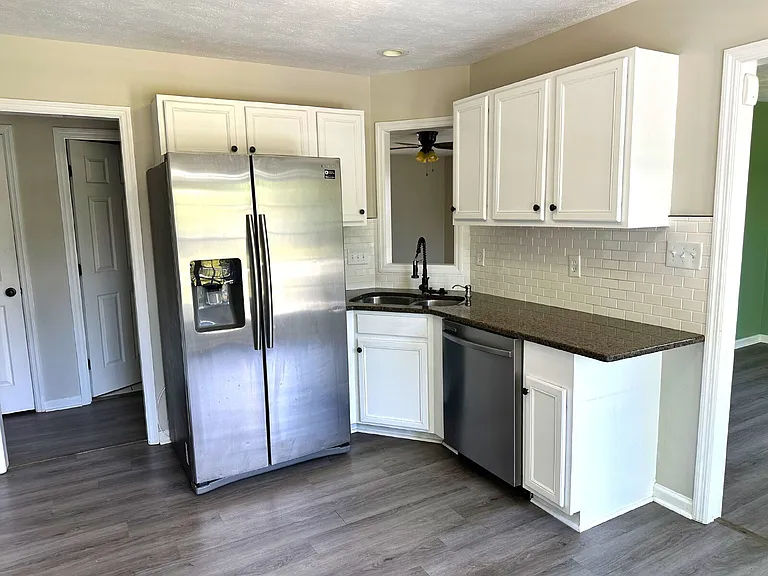 1311 Shoshone Pl — Photo 10