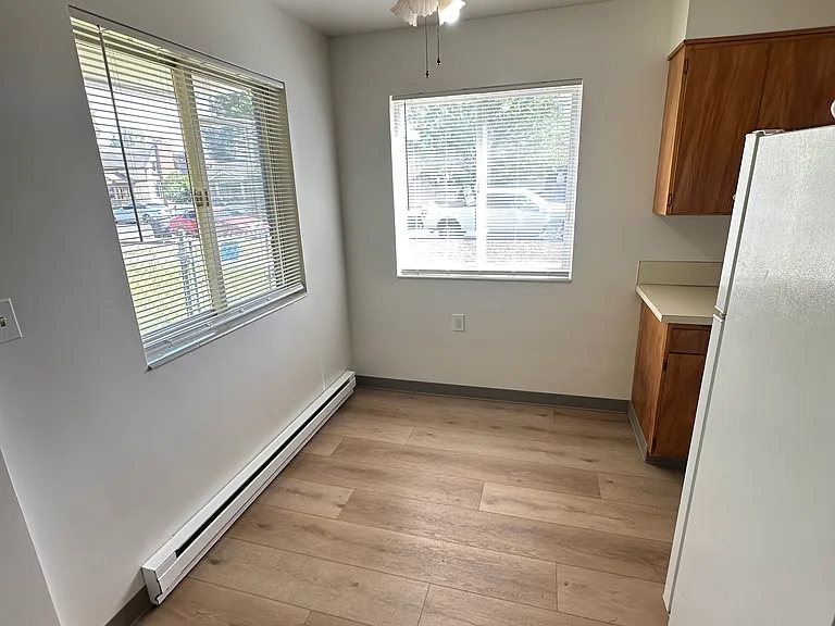 210 S 8th Ave #1 — Photo 5