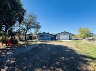 11708 Homestead Ln, Redding, CA 96003