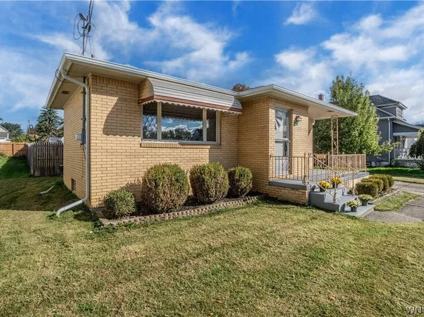 40 Hawro Pl, Depew, NY 14043