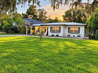 224 N Inverness Ave, Temple Terrace, FL 33617