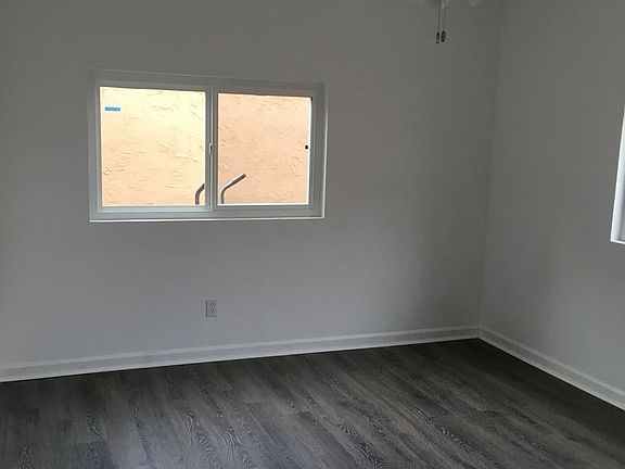 4th image of 2087 National Ave APT B