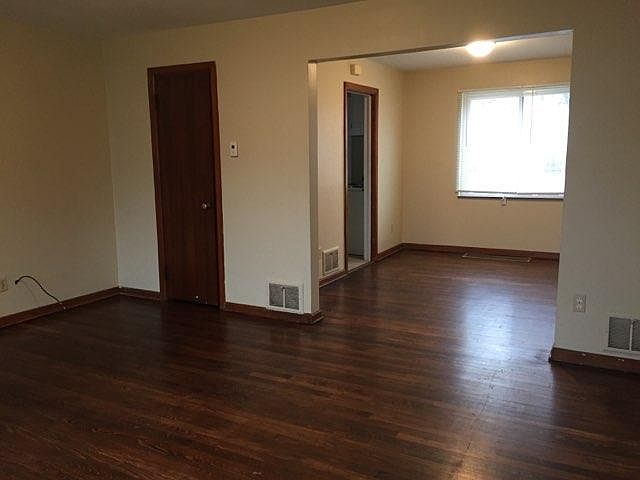 1st image of 328 W Xenia Dr