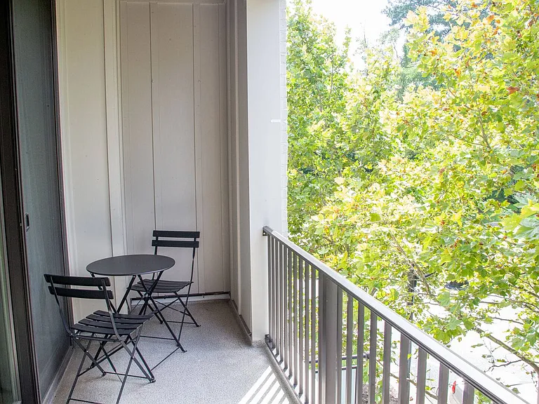 2025 Library Ave #302 — Photo 3