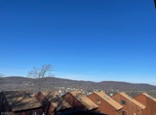 4 Attitash Dr UNIT 10, Vernon, NJ 07462